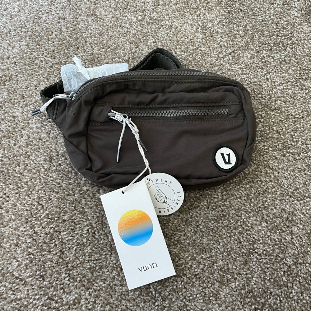 NWT Vuori - Fanny Pack / Belt Bag